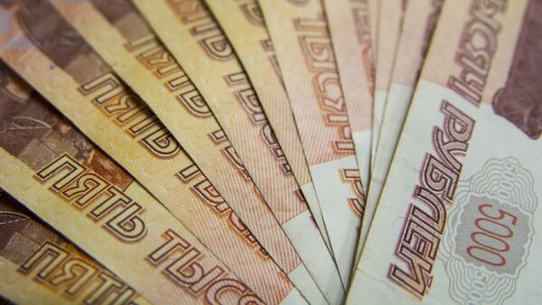 Средняя зарплата системного архитектора в Рязани 122 тысячи рублей