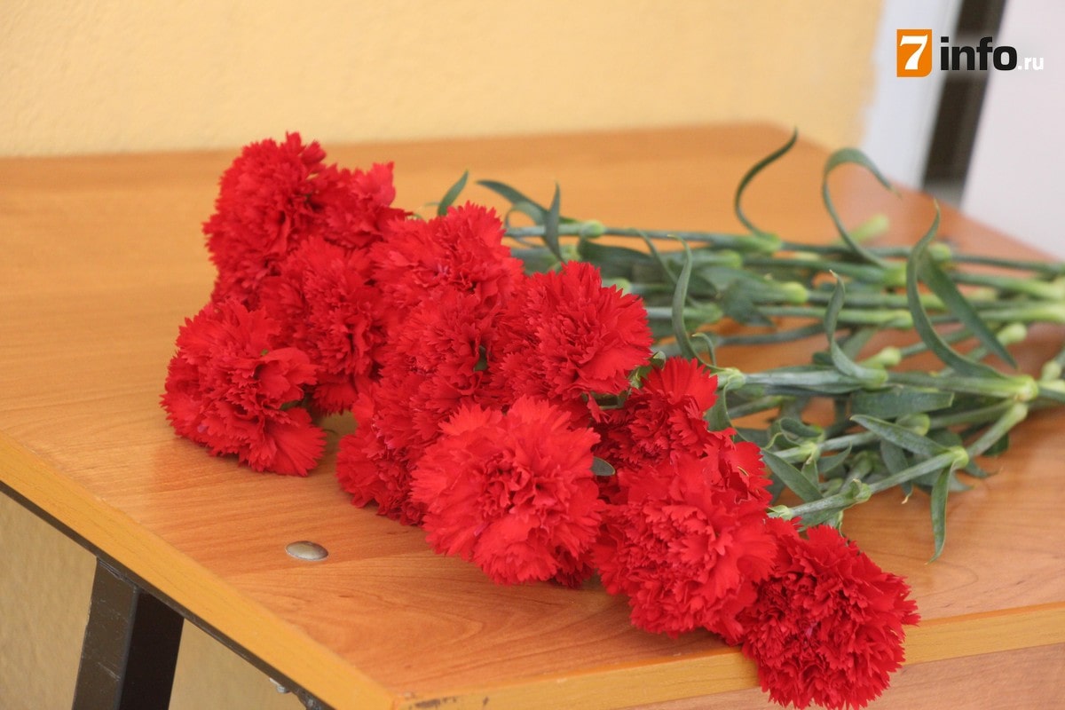 Глава региона возложил цветы к монументу в городе Сасово