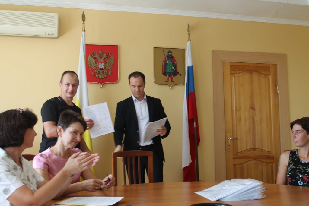 Молодые семьи Скопинского района получили средства на улучшение жилищных условий