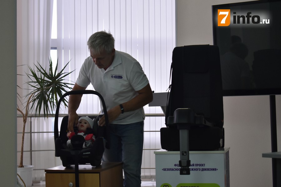 В Рязани молодых родителей обучат правильной перевозке детей в автомобиле