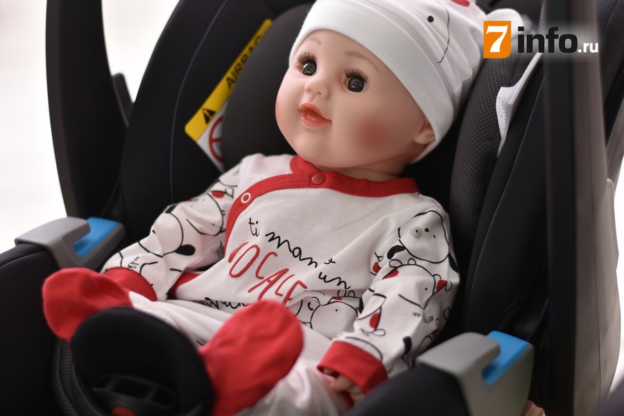 В Рязани молодых родителей обучат правильной перевозке детей в автомобиле