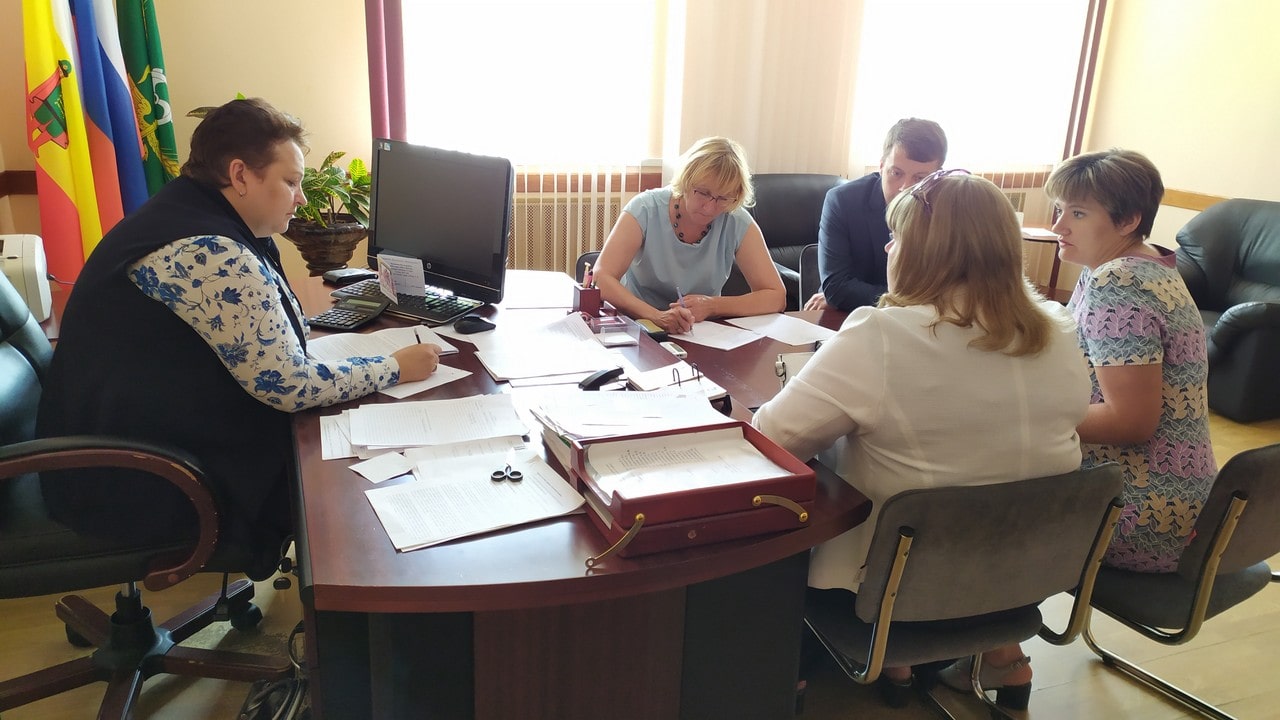 Елена Митина провела личный приём граждан в Ухоловском районе