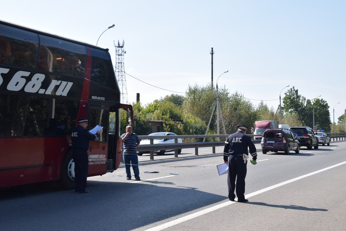 Пассажирский автобус Моршанск – Москва попал в ДТП под Рязанью