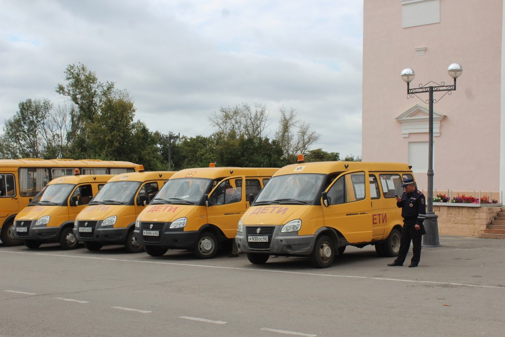 В Скопинском районе проверили школьные автобусы