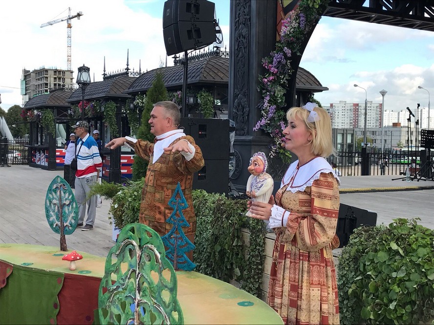 Рязанский театр кукол выступил на фестивале «Цветочный джем»