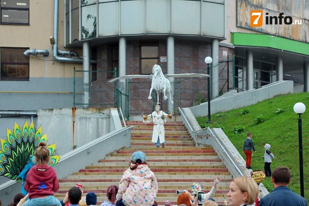 Рязанцы увидели пластический спектакль московского театра «Затерянный караван»
