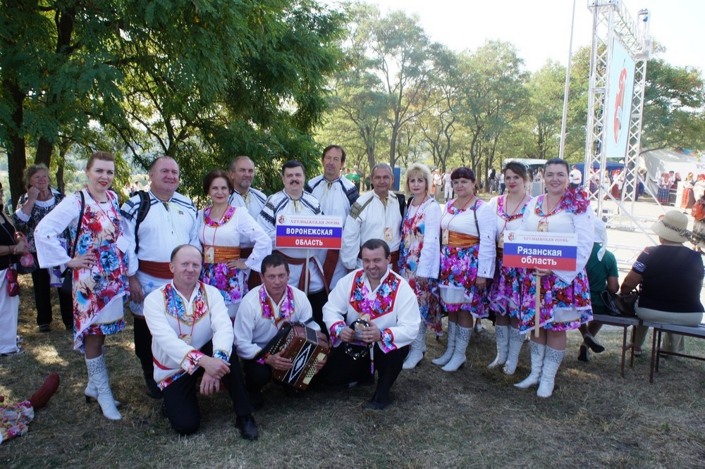 Коллектив из Сасова выступил на фестивале славянской культуры «Хотмыжская осень»