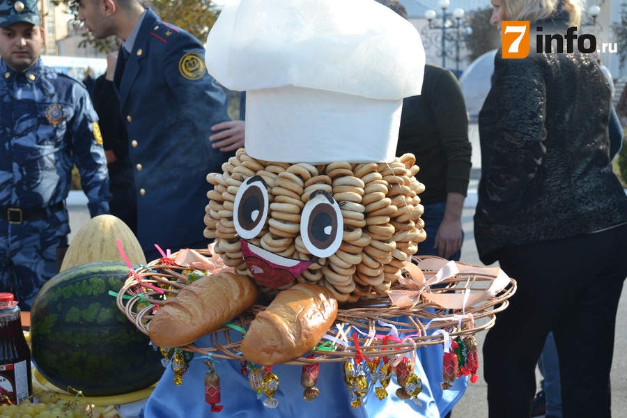 В Академии ФСИН прошел традиционный праздник «Дары осени»