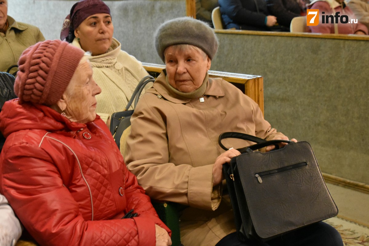 В Рязани поздравили пенсионеров с предстоящим днем пожилых людей