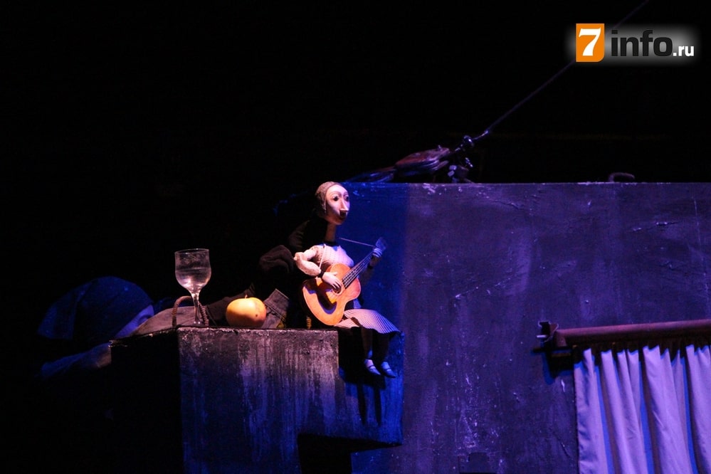 Иркутский театр показал в Рязани спектакль «Утиная охота. Сны Зилова»