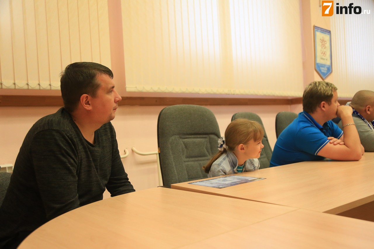 Руководство ХК «Рязань» встретилось с болельщиками и журналистами
