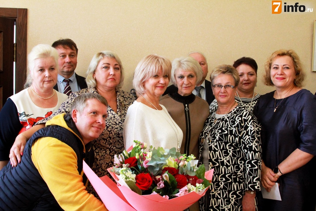 Педагогов Рязанской области поздравили с Днём учителя