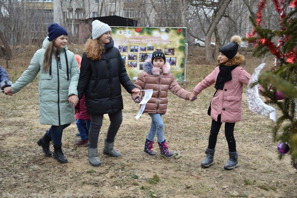 Жители посёлка Ворошиловка поучаствовали в предновогоднем празднике