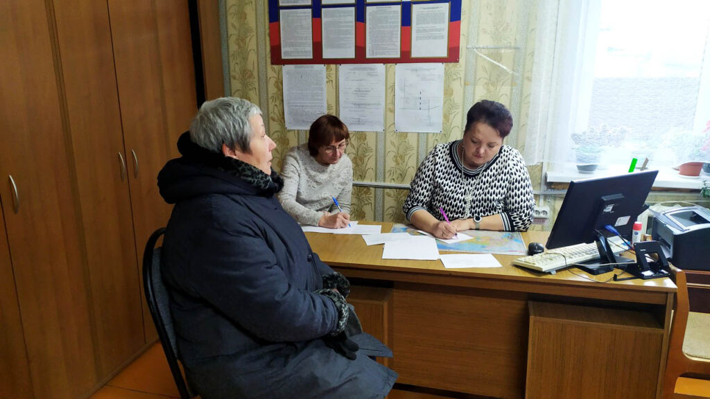Елена Митина провела личный прием граждан в Ряжском районе