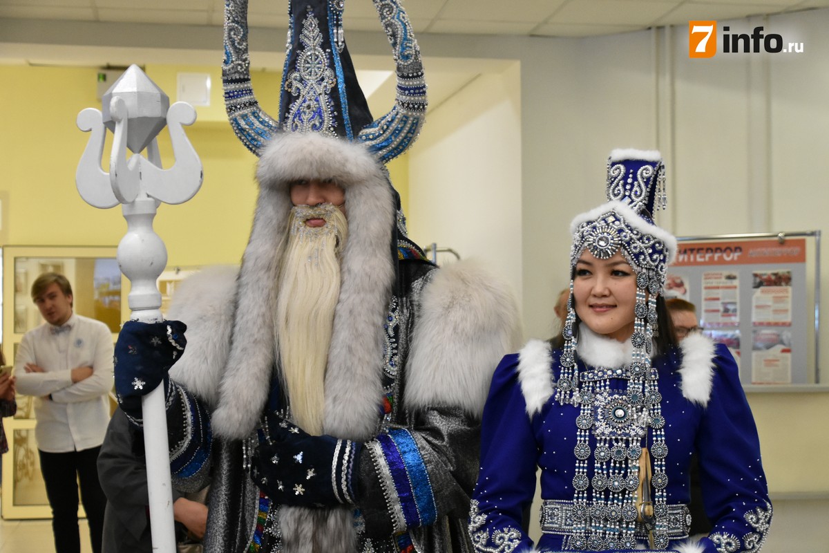 Дедов Морозов из Великого Устюга и Якутии посвятили в рязанцев