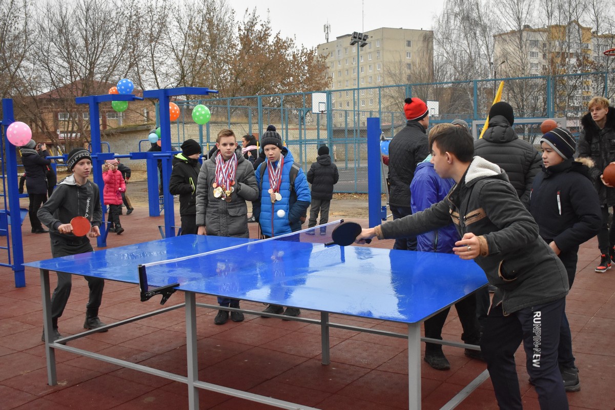 В Пронском районе открыли многофункциональную спортивную площадку