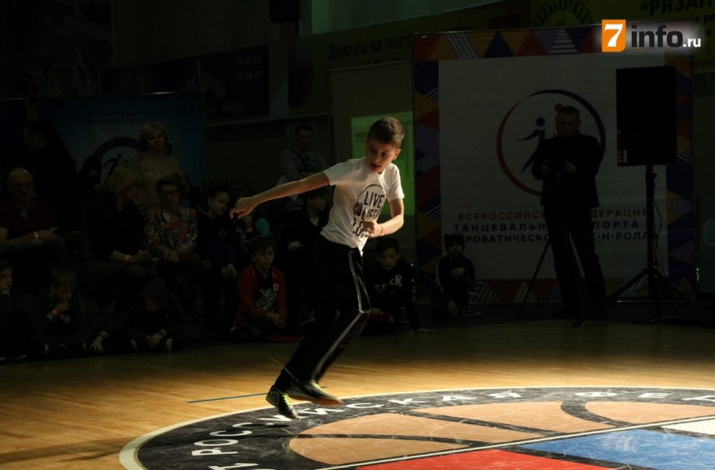 Рязанские спортсмены встретились на региональных соревнованиях по брейкингу