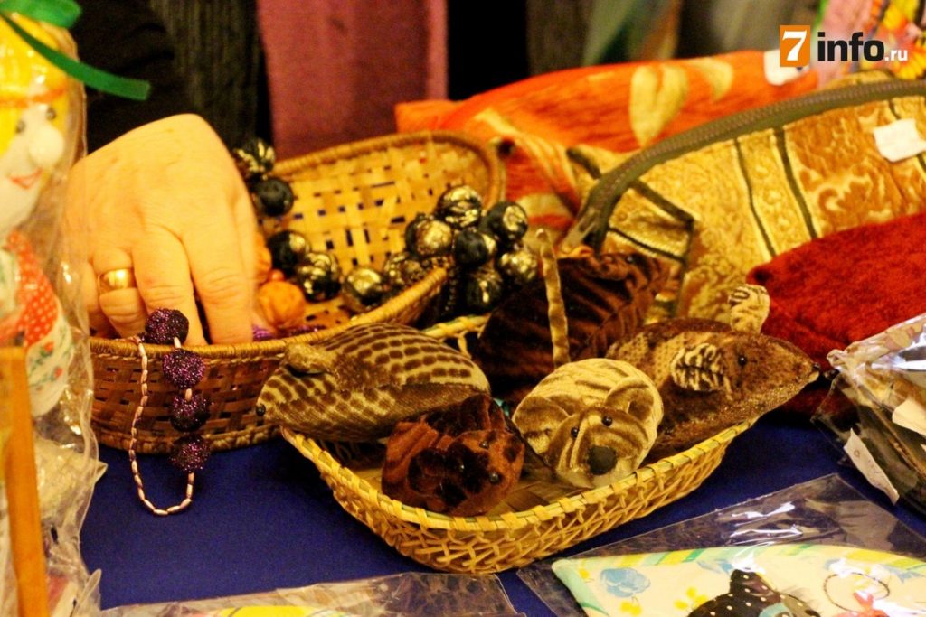 В День народных промыслов рязанцы учились лоскутному шитью