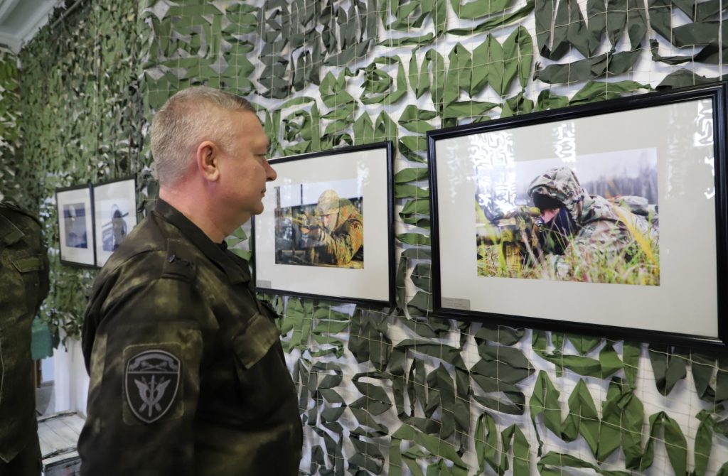 В «Фотодоме» открылась выставка портретов офицеров спецназа