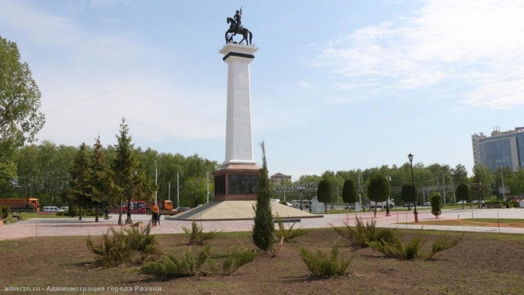 В Рязани продолжается благоустройство территории вокруг Дворца торжеств