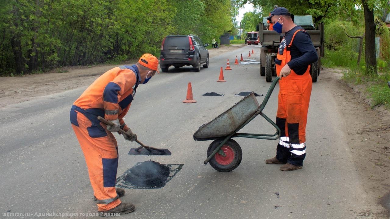 В Новгородской области начался запланированный на 2021 год ремонт дорог