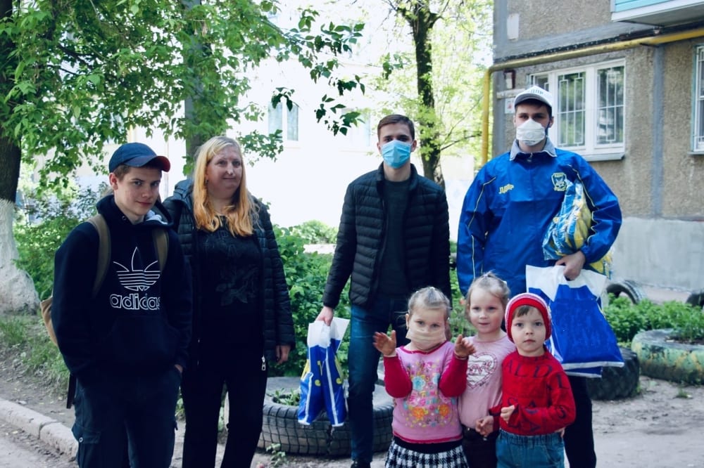 Депутаты Рязанской гордумы помогают многодетным семьям