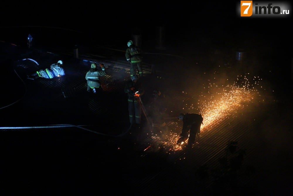 Фоторепортаж с тушения пожара в пекарне в Рязани