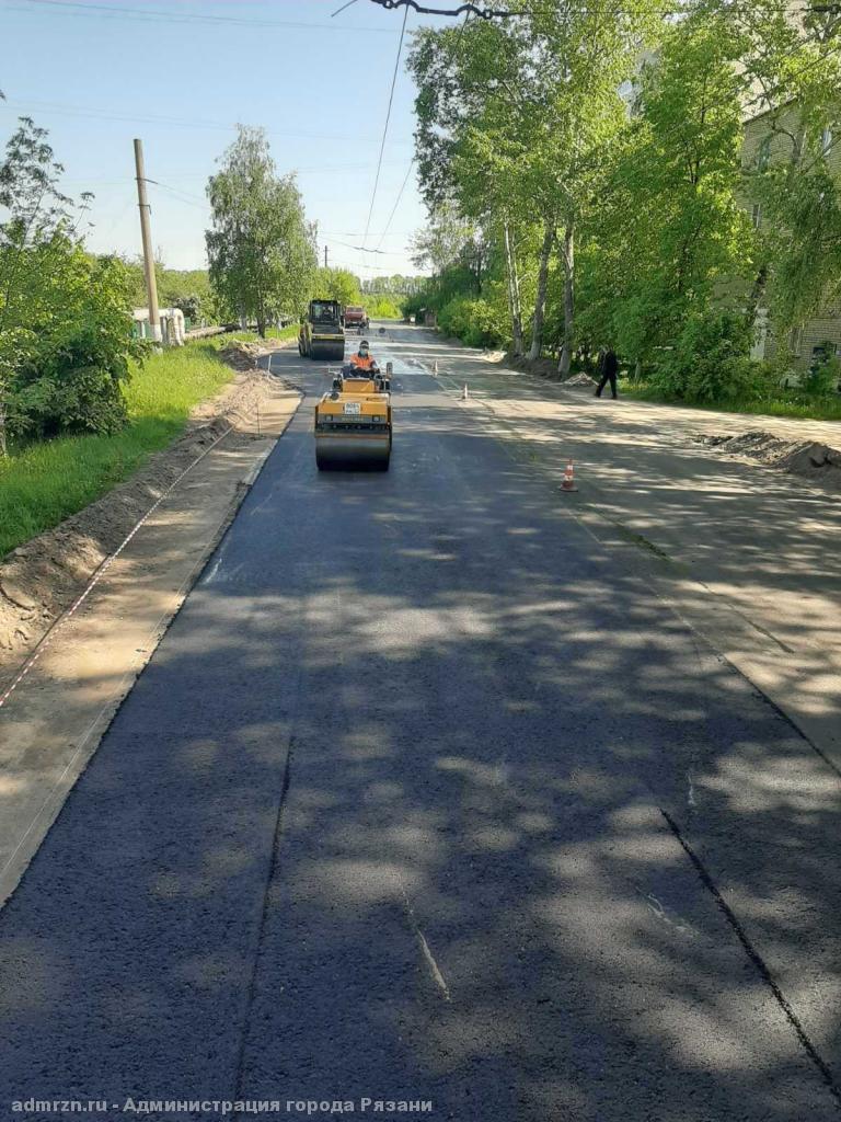 На двух улицах Рязани приступили к капитальному ремонту дорог