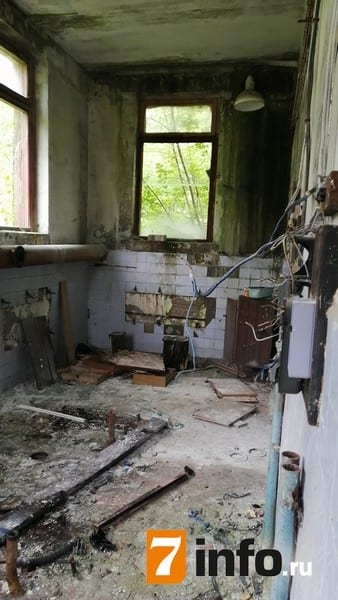 Рязанцы пожаловались на опасный заброшенный объект в районе села Агропустынь