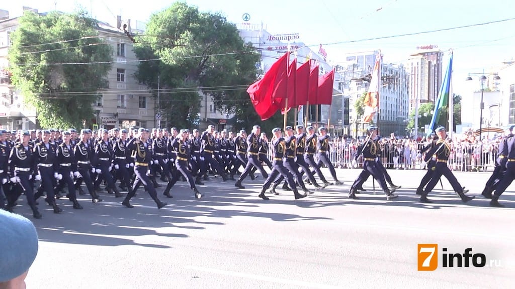 В Рязани наградили десантников, участвовавших в параде в Москве