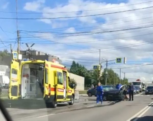 На улице Зубковой в Рязани произошло серьёзное ДТП