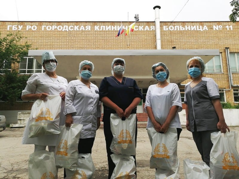 Рязанские аграрии подарили медикам продуктовые наборы