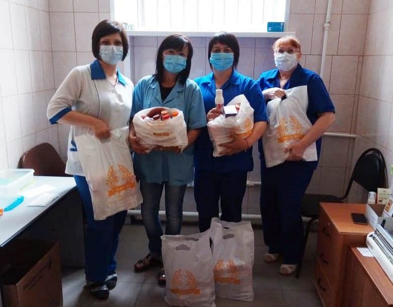 Рязанские аграрии подарили медикам продуктовые наборы