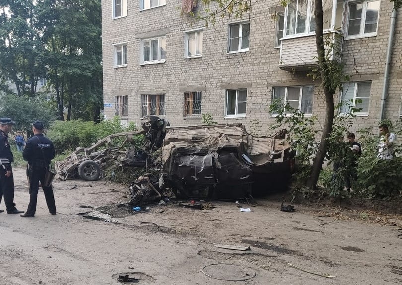 В посёлке Приокский в Рязани автомобиль развалился после ДТП