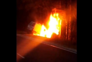 В Касимовском районе сгорел микроавтобус
