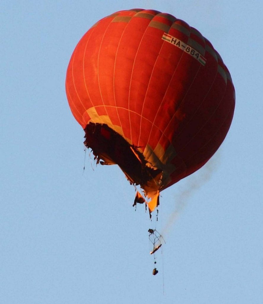 В Венгрии мужчина сгорел заживо на воздушном шаре