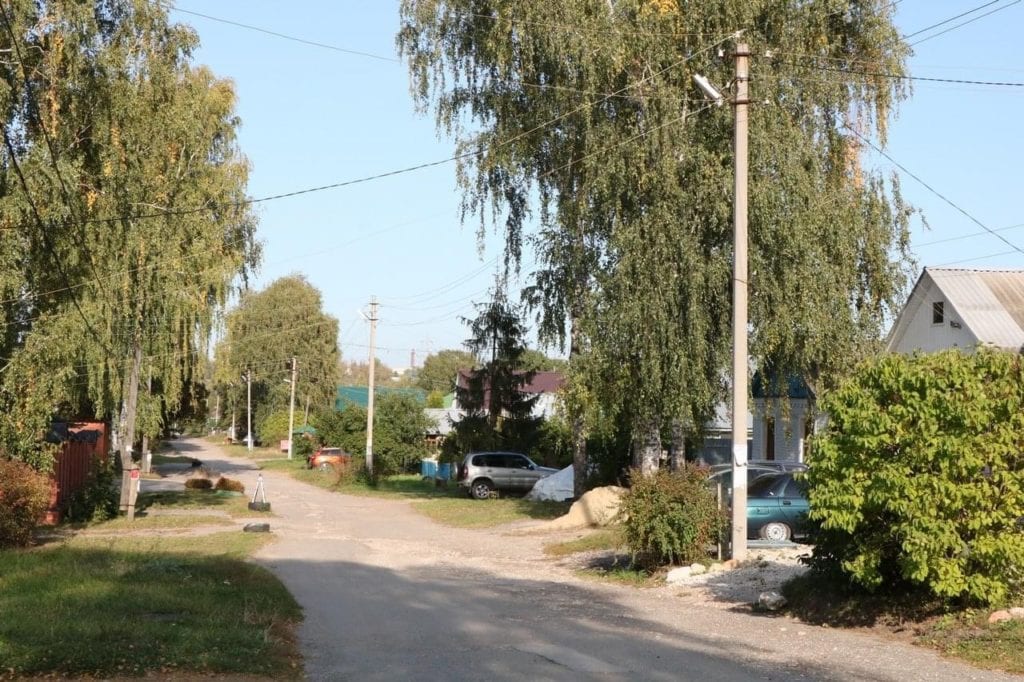 Елена Сорокина проверила ремонт дорог в поселке Никуличи