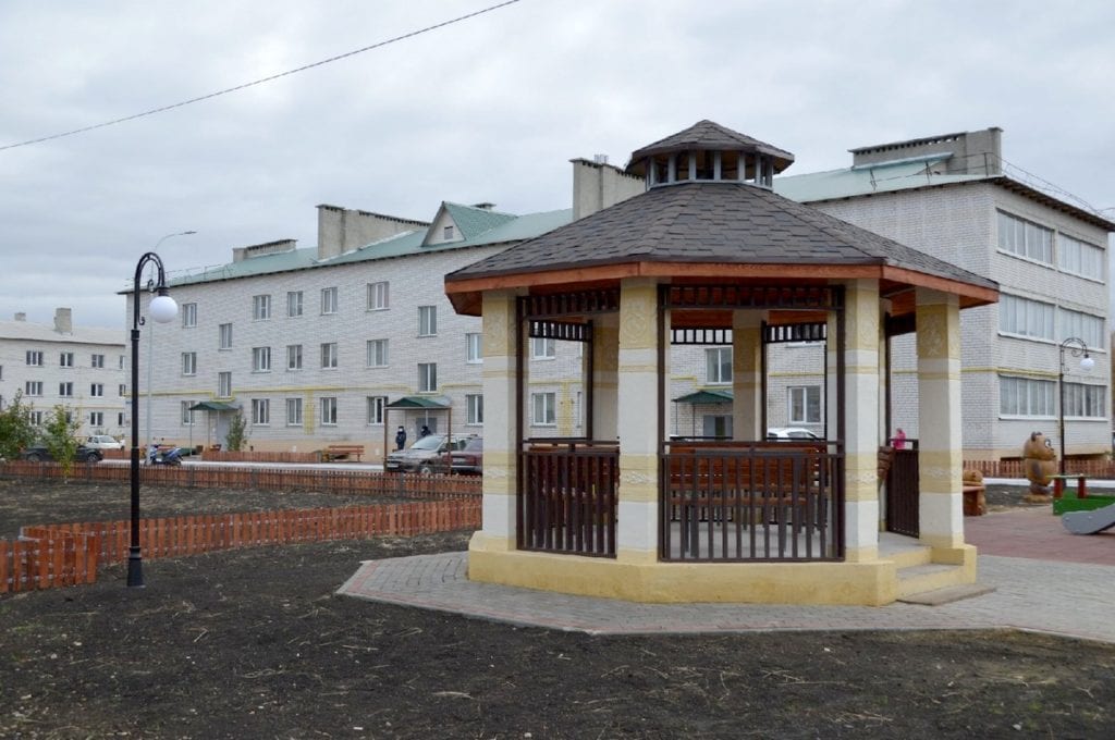 Николай Любимов проверил благоустройство дворов и общественных пространств в Михайлове