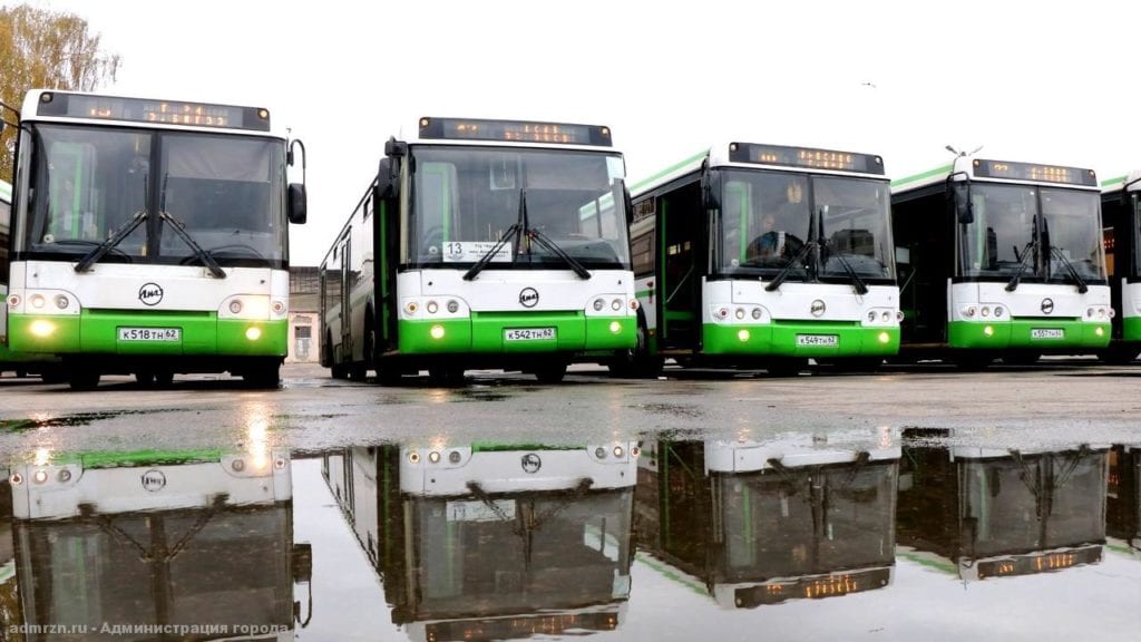 В понедельник в Рязани на популярные маршруты вышли 6 автобусов из Москвы