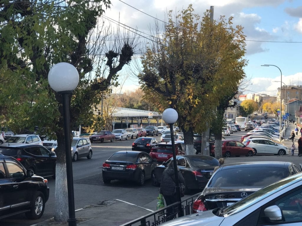Из-за перекрытия Астраханского моста в центре Рязани образовались пробки