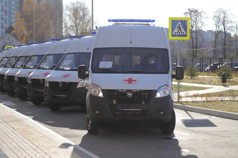 Медицинским учреждениям Рязанской области передали новые автомобили скорой помощи