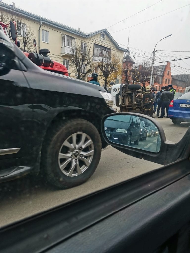 В ДТП с участием «скорой» на Куйбышевском шоссе пострадали три человека