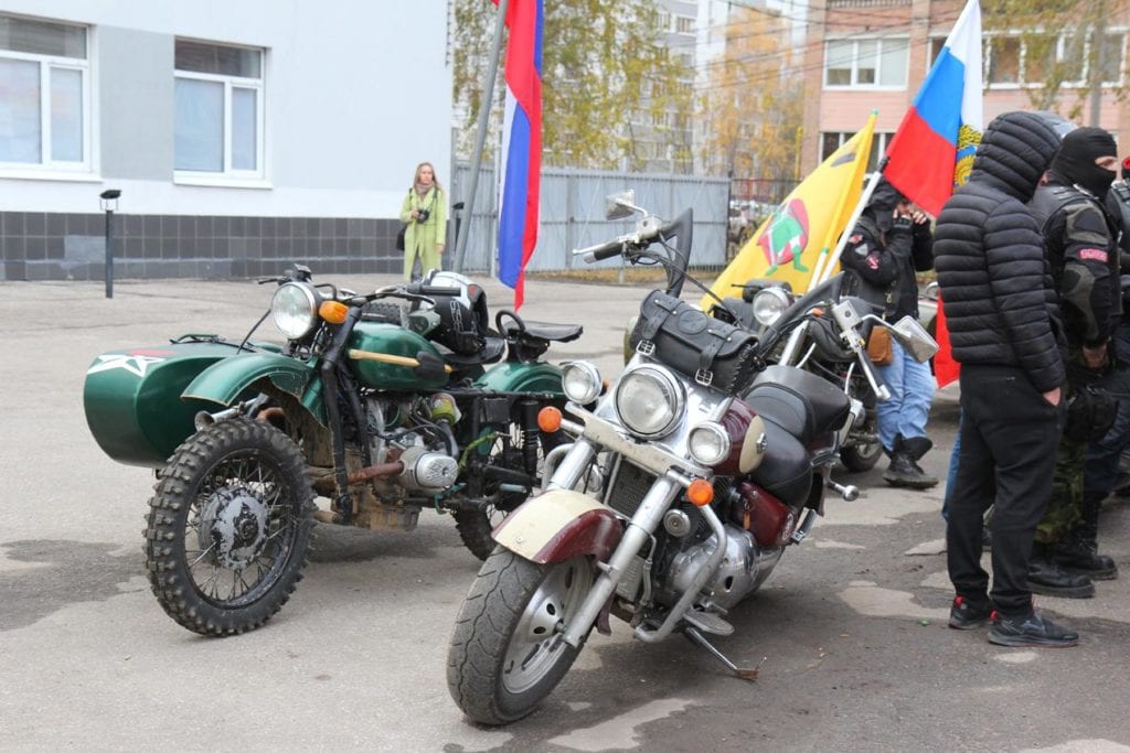 По центру Рязани проехала колонна мотоциклистов