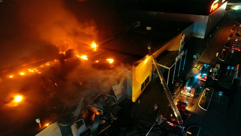 Пожар в ТРЦ «М5 Молл» в Рязани: что известно на данный момент