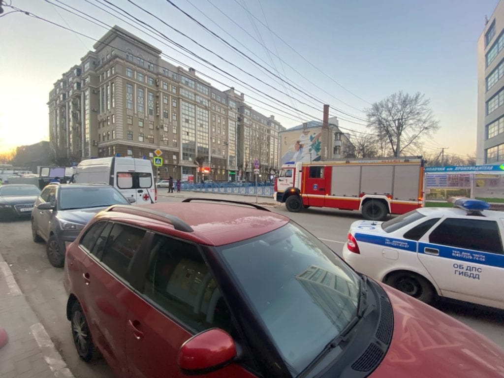 В центре Рязани перевернулся автомобиль скорой помощи