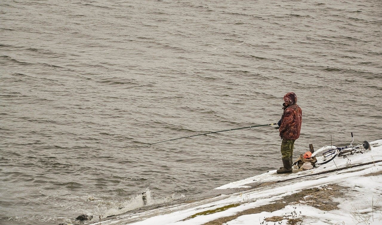 В озере под Рязанью утонул рыбак