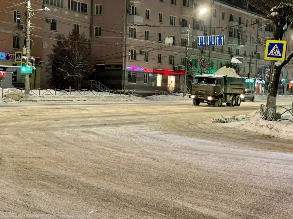 За прошедшую ночь в Рязани вывезли 15 000 кубометров снега