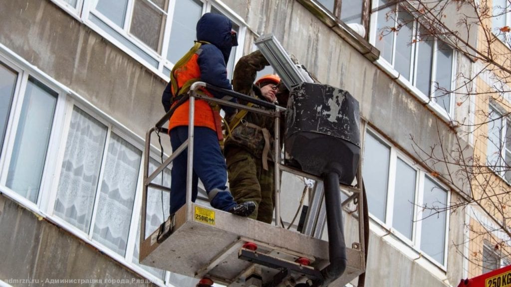 За неделю в Рязани отремонтировали более 1 700 метров проводов уличного освещения