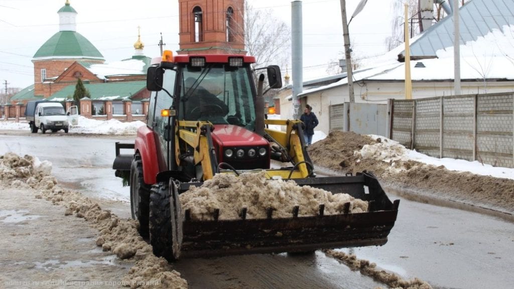 За ночь с улиц Рязани вывезли свыше 5 000 кубометров снега