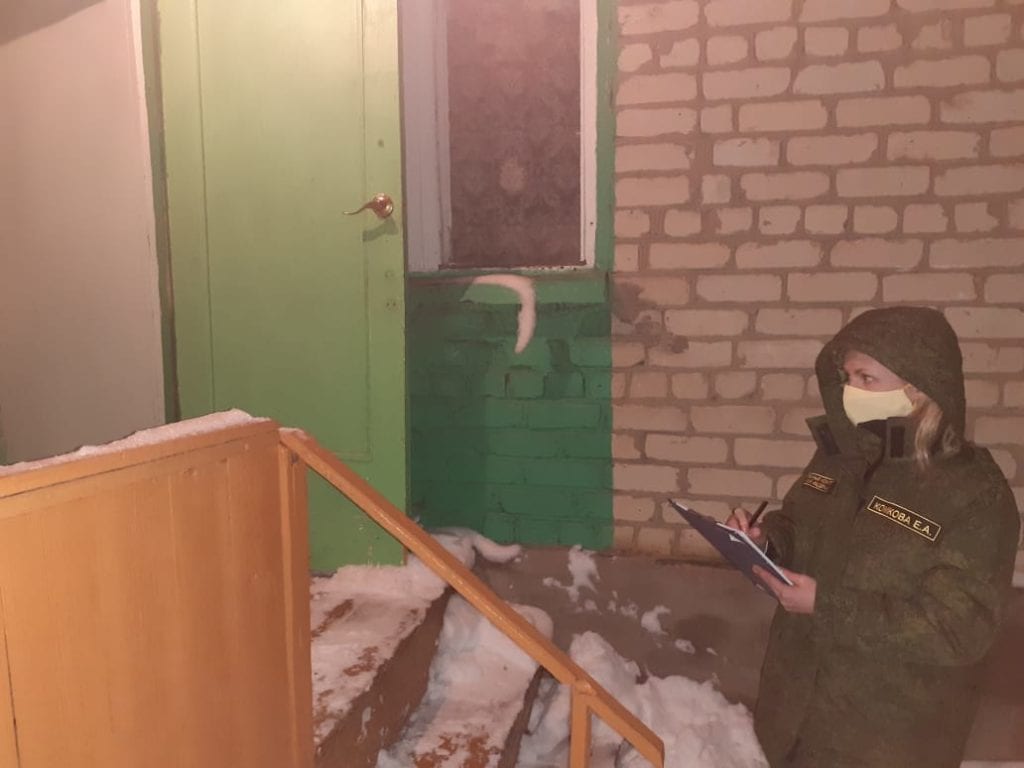 В Саратовской области женщина зарезала 47-летнего сожителя